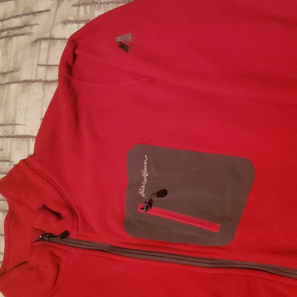 Red Eddie Bauer First Ascent Fleece Jacket - Picture 2 of 3